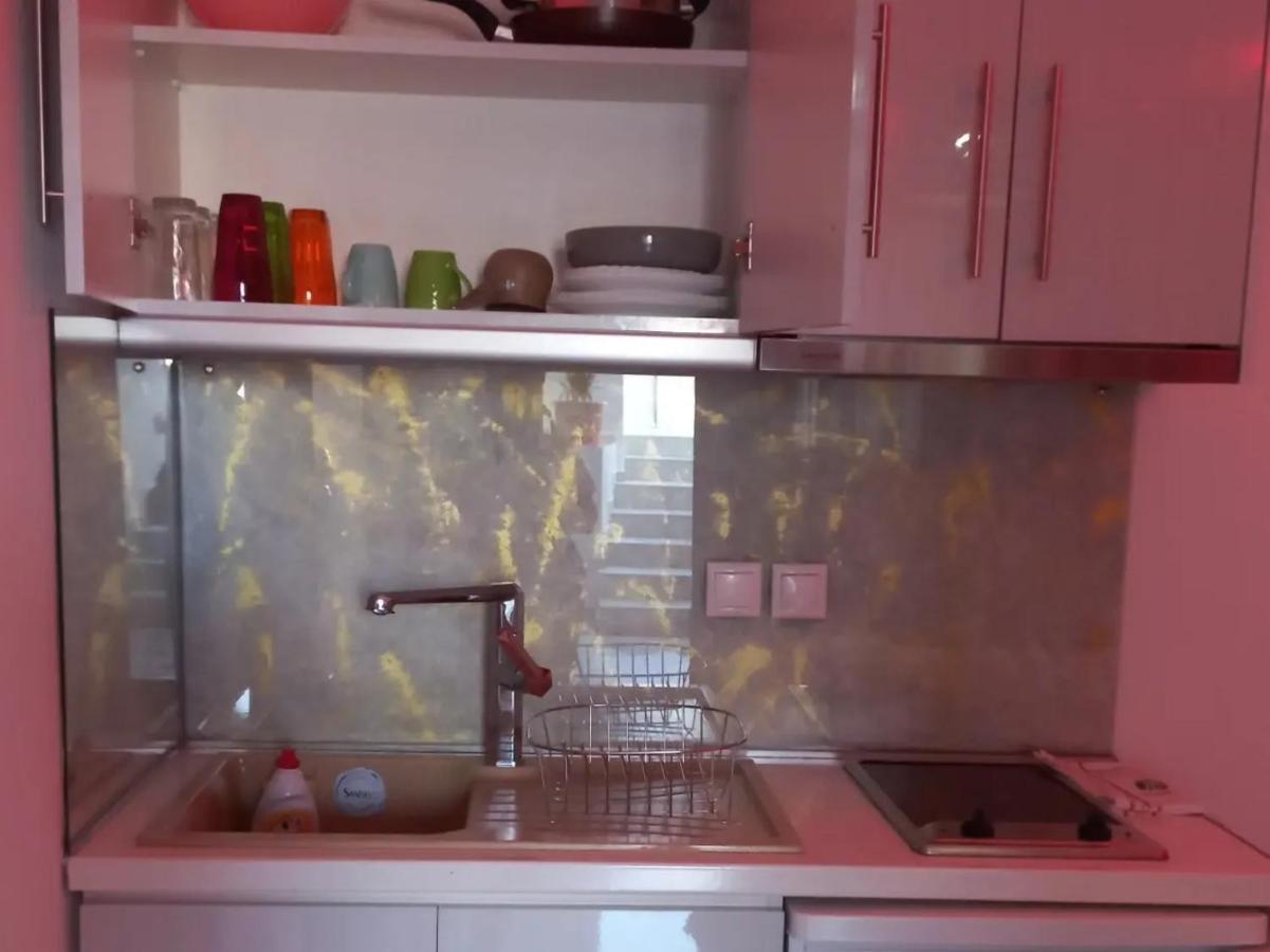 לינה וארוחת בוקר סארטי House Blerina מראה חיצוני תמונה